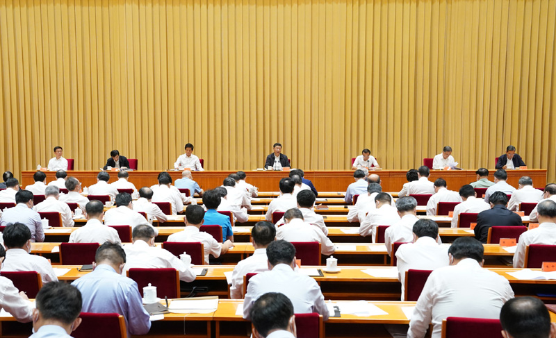 8月28日至29日，中央第七次西藏工作座谈会在北京召开。中共中央总书记、国家主席、中央军委主席习近平出席会议并发表重要讲话。新华社记者 饶爱民 摄